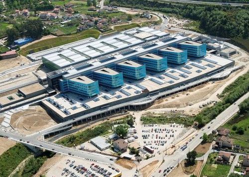 Instalación eléctrica para  cocina y alumbrado exterior del Hospital Álvaro Cunqueiro